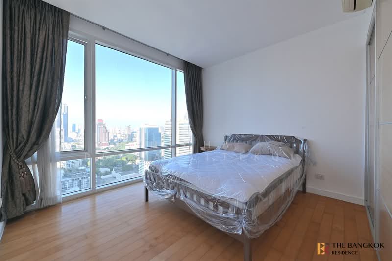 Fullerton Sukhumvit, Bangkok, Sukhumvit Road, Khlong Tan Nua, Watthana, Bangkok, 2 Bedrooms, 105 sqm, Condo For Rent, by Nicha Peerakittikul, 500038000 - DDproperty.com
