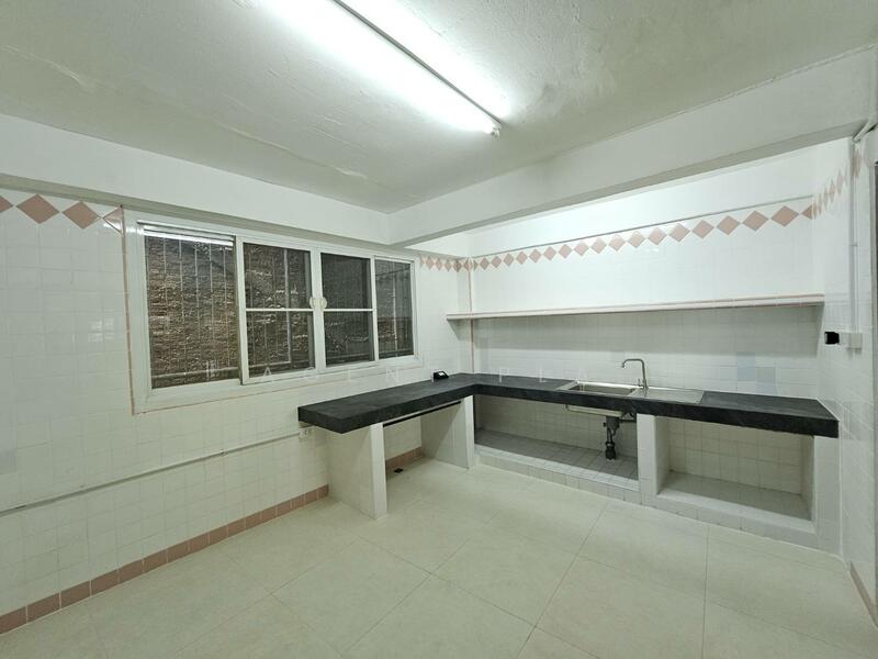 For Rent - Commercial building for rent near BTS Punnawithi-Udomsuk (SPSAD3655), Bangkok