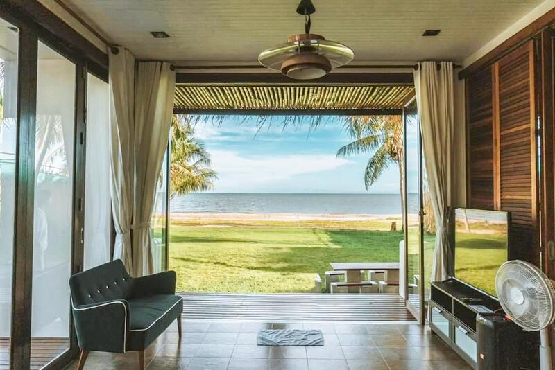 For Sale - ขายบ้านพักริมทะเล บนที่ดิน 2 ไร่ 20 ตร.ว. กุยบุรี ประจวบคีรีขันธ์, Prachuap Khiri Khan