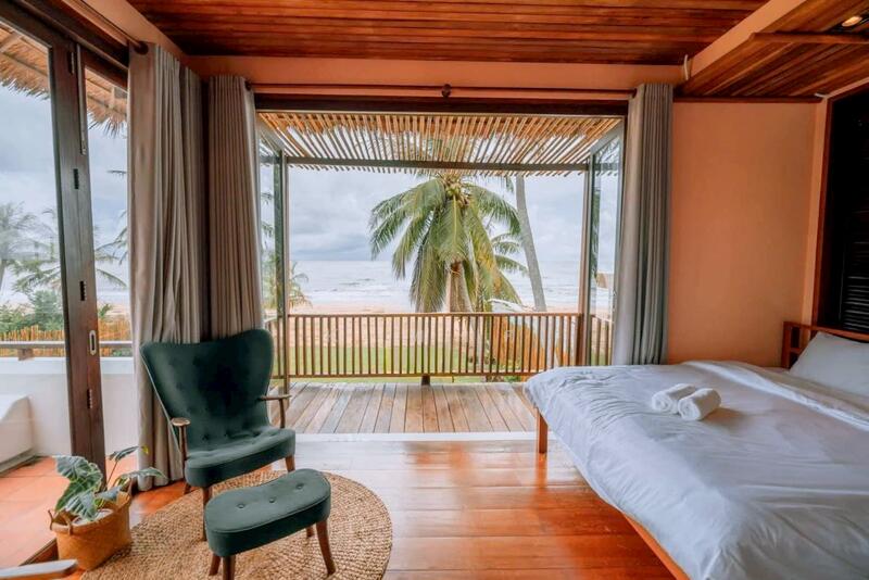 ขาย - ขายบ้านพักริมทะเล บนที่ดิน 2 ไร่ 20 ตร.ว. กุยบุรี ประจวบคีรีขันธ์, ประจวบคีรีขันธ์