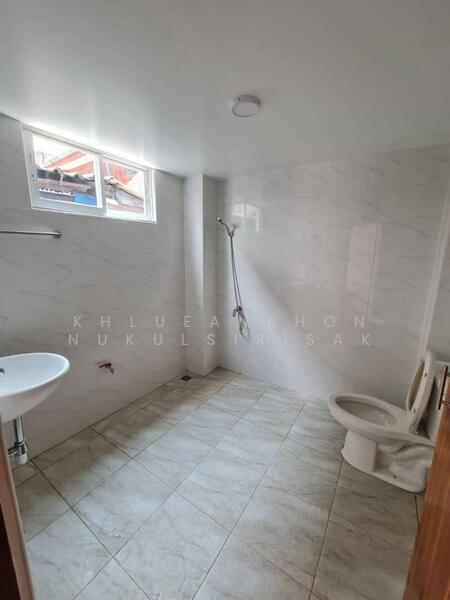 ให้เช่า - บ้าน 3-ห้องนอน, กรุงเทพ