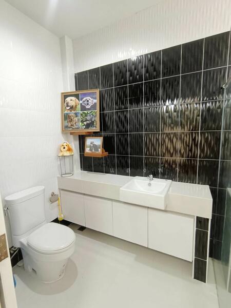 For Rent - ให้เช่าบ้านเดี่ยวหลังริม ม.ซีซั่นวัลเล่ย์ สวนเสือ ศรีราชา, Chon Buri