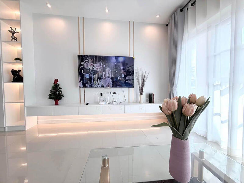 ให้เช่า - บ้านในโครงการคุณภาพ ให้เช่าเดือนละ 35,000 บาท ใกล้ตลาดแม่กวง No.12H486, เชียงใหม่