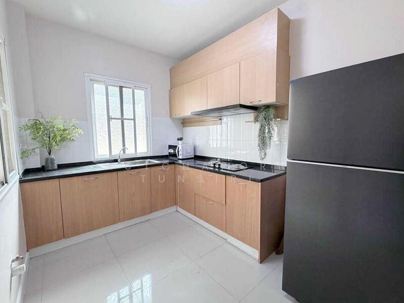 ให้เช่า - บ้านในโครงการคุณภาพ ให้เช่าเดือนละ 35,000 บาท ใกล้ตลาดแม่กวง No.12H486, เชียงใหม่