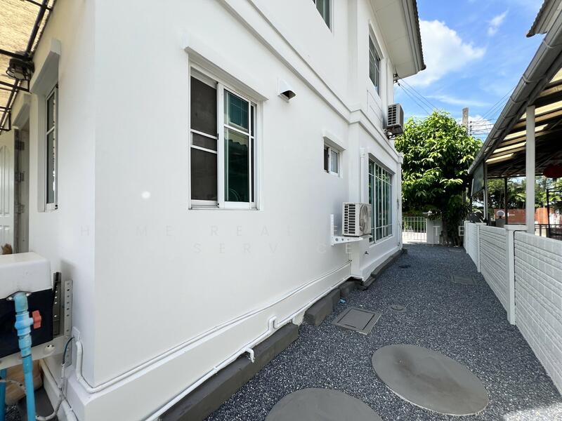 For Sale - Passorn 21 Rama 9-Wongwaen, Bangkok