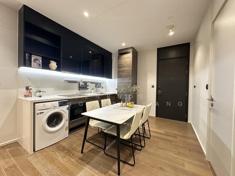 Muniq Langsuan, Bangkok, Soi Tonson, Lumphini, Pathum Wan, Bangkok, 2 Bedrooms, 86 sqm, Condo For Rent, by Yenrudee Jongsaritwang, 500039630 - DDproperty.com