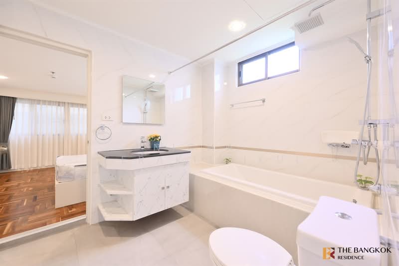 M Towers : เอ็ม ทาวเวอร์, กรุงเทพ, ซอยสุขุมวิท 35, คลองตันเหนือ, วัฒนา, กรุงเทพ, 230 ตร.ม., อพาร์ทเมนท์ ให้เช่า, โดย Nicha Peerakittikul, 500040512 - DDproperty.com