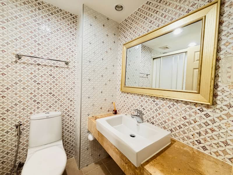 Lumpini Suite Sukhumvit 41, Bangkok, Soi Sukhumvit 41, Khlong Tan Nua, Watthana, Bangkok, 1 Bedroom, 38 sqm, Condo For Rent, by Shaporn Supvilaiphisan, 500040733 - DDproperty.com