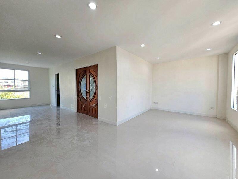 For Sale - The Beato Ekachai-Kanlapaphruek, Bangkok