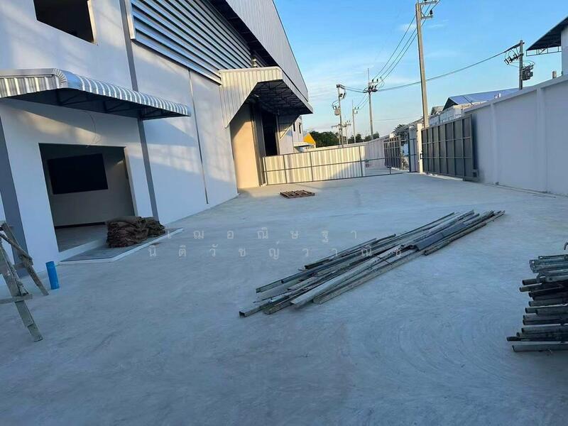 โรงงานให้เช่ากระทุ่มแบน สร้างใหม่ สมุทรสาคร ไฟฟ้า3เฟส 4สาย ขนาด2,000ตรม. มีออฟฟิศ พร้อมใช้, สมุทรสาคร, สวนหลวง, กระทุ่มแบน, สมุทรสาคร, 2,000 ตร.ม., โกดัง-โรงงาน ให้เช่า, โดย เฌอณิษฐา  นิติวัชญ์วาณิช, 500041033 - DDproperty.com