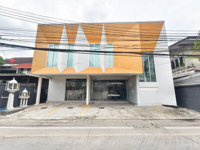 ขาย - บ้านเดี่ยว 2 ชั้น ซอยลาดพร้าว 94 เหมาะทำโฮมออฟฟิศ, กรุงเทพ