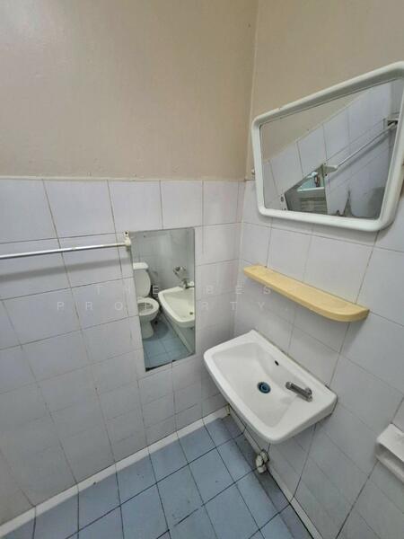 For Sale - Baan Ua-Athorn Wat Nakhon Chuen Chum, Nakhon Pathom