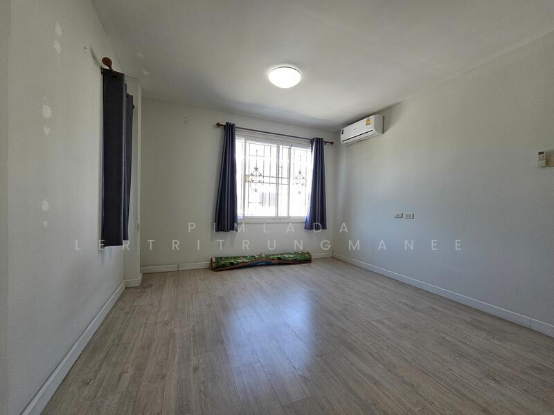 For Sale - The Mix Town, Chon Buri