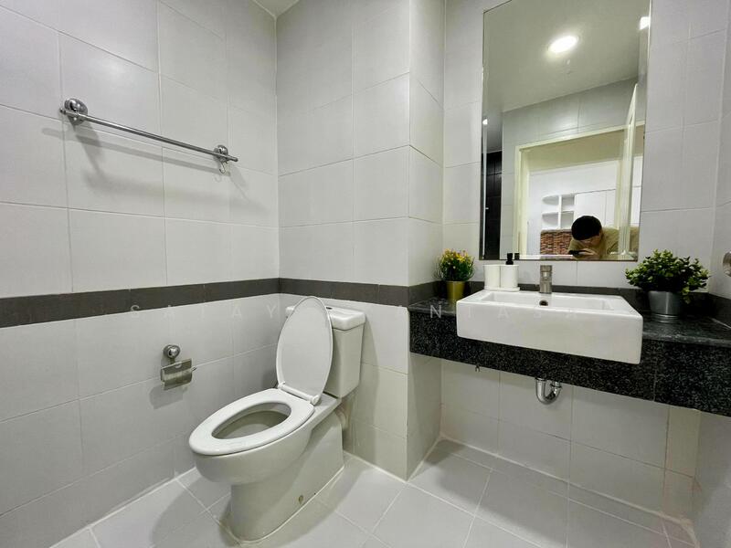 A Space Asoke-Ratchada, Bangkok, 624 Asoke-Dindaeng Road, Din Daeng, Bangkok, 2 Bedrooms, 52 sqm, Condo For Rent, by Satayu Kantasa, 500041632 - DDproperty.com
