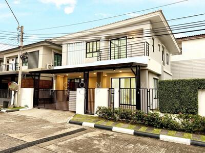 ขาย - Zerene Petchkasem-Phutthamonthon Sai 3 : ซีรีน เพชรเกษม-พุทธมณฑล สาย 3, กรุงเทพ