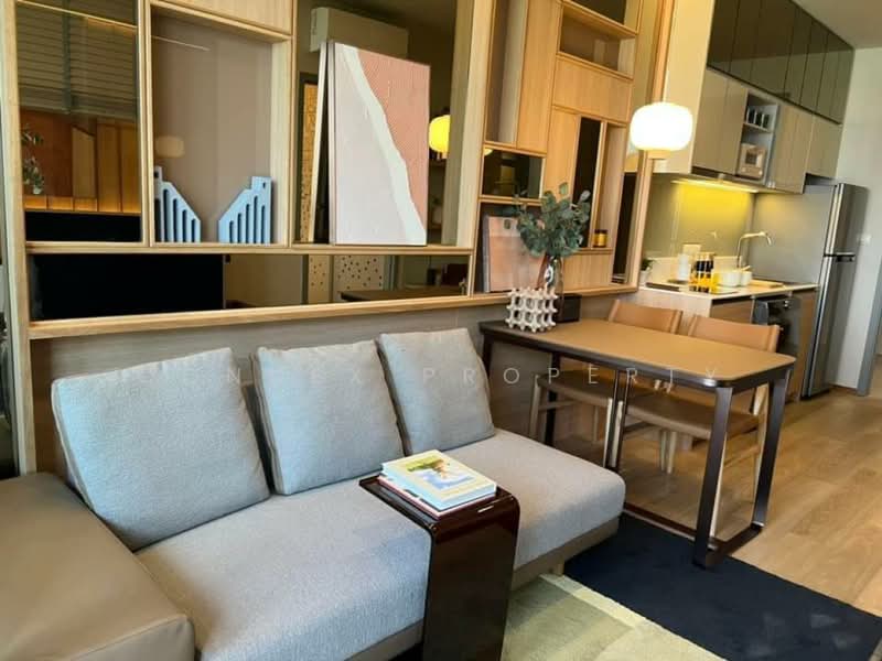 The Issara Sathorn, Bangkok, ถนนจันทน์, Thung Maha Mek, Sathon, Bangkok, 1 Bedroom, 38 sqm, Condo For Sale, by Connex Property, 500041698 - DDproperty.com