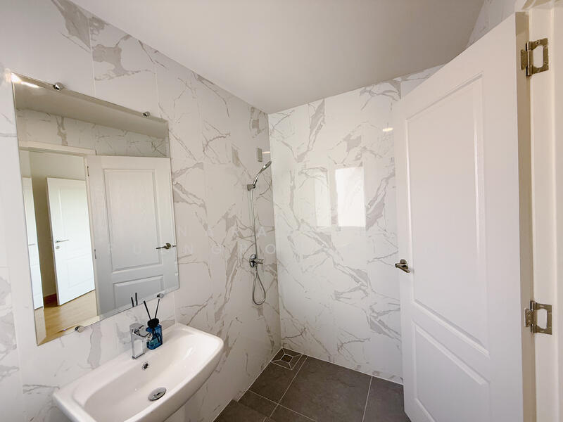 ขาย - ณิยาม แฟชั่น - รามอินทรา, กรุงเทพ