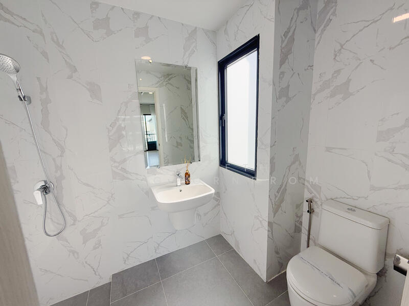 ขาย - ณิยาม แฟชั่น - รามอินทรา, กรุงเทพ