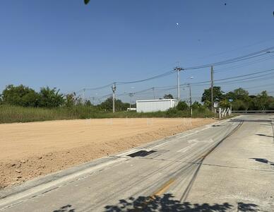 ขาย - -, กรุงเทพ