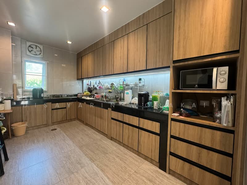 Laddarom Elegant Wongwan-Sathorn, Bangkok, 469 Kanchanapisek Road, Lak Song, Bang Khae, Bangkok, 4 Bedrooms, 525 sqm, Single Detached House For Sale, by Disayarin Worakait, 500042141 - DDproperty.com