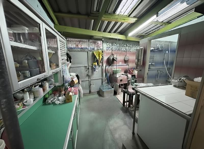 Prime Commercial Building on Chom Thong Road, Bangkok, Chom Thong, Chom Thong, Bangkok, , 48 sqm, Shophouse For Sale, by Disayarin Worakait, 500042270 - DDproperty.com