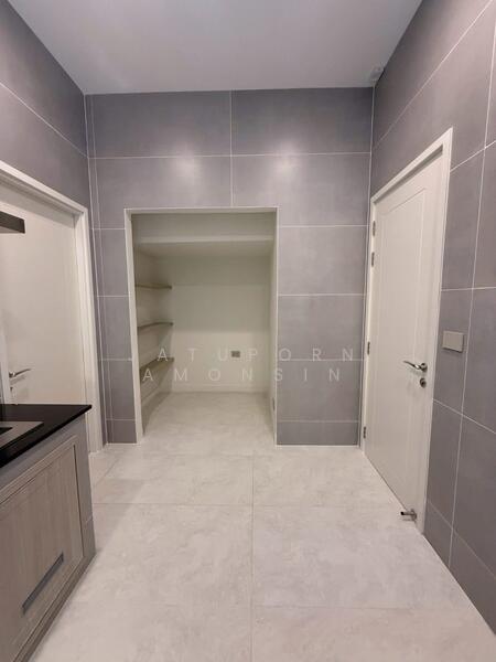 Narasiri Phahol-Watcharapol, Bangkok, Tha Rang, Bang Khen, Bangkok, 4 Bedrooms, 378 sqm, Single Detached House For Rent, by Jatuporn Amonsin, 500042358 - DDproperty.com