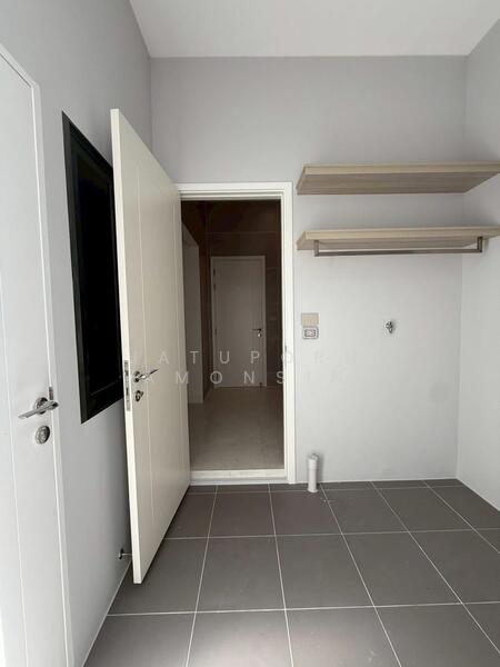 Narasiri Phahol-Watcharapol, Bangkok, Tha Rang, Bang Khen, Bangkok, 4 Bedrooms, 378 sqm, Single Detached House For Rent, by Jatuporn Amonsin, 500042358 - DDproperty.com