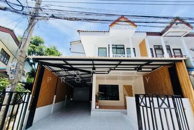 ขาย - หมู่บ้านสุธาวี (ซอยพรสว่าง), สมุทรปราการ