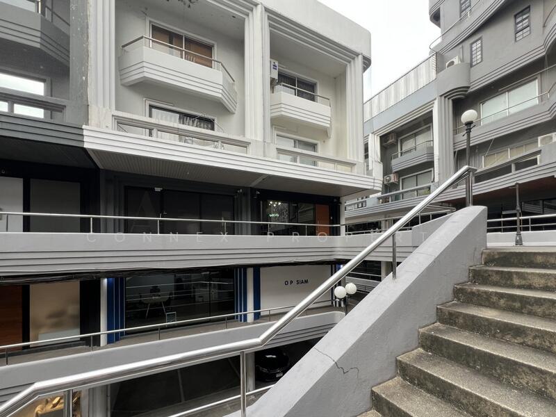 For Sale - Park avenue Ekkamai 14, Chon Buri (Pattaya)