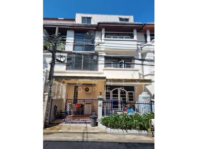 ขาย - ทาวน์เฮ้าส์ 4 ชั้น ซอย ลาดพร้าว 94, กรุงเทพ