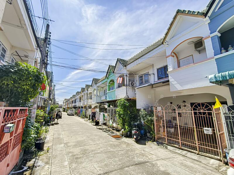 ทาวน์เฮ้าส์ หมู่บ้าน บัวทองธานี 15/1 บางบัวทอง, Nonthaburi, Bang Bua Thong, Bang Bua Thong, Nonthaburi, 3 Bedrooms, 120 sqm, Townhouse For Sale, by บริษัท เอชแอล แอสเซท จำกัด, 500042763 - DDproperty.com