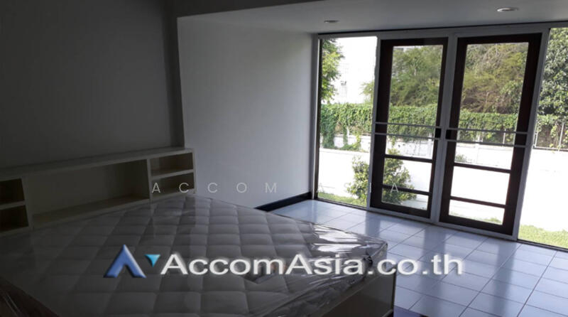 For Rent - 3 Bedrooms House for Rent in Sukhumvit, Bangkok near BTS Punnawithi at Baan Suanmahawong (2321187), Bangkok