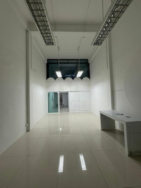 For Rent - Home office for rent, 750 meters from BTS Phra Khanong (SPSAD3664), Bangkok