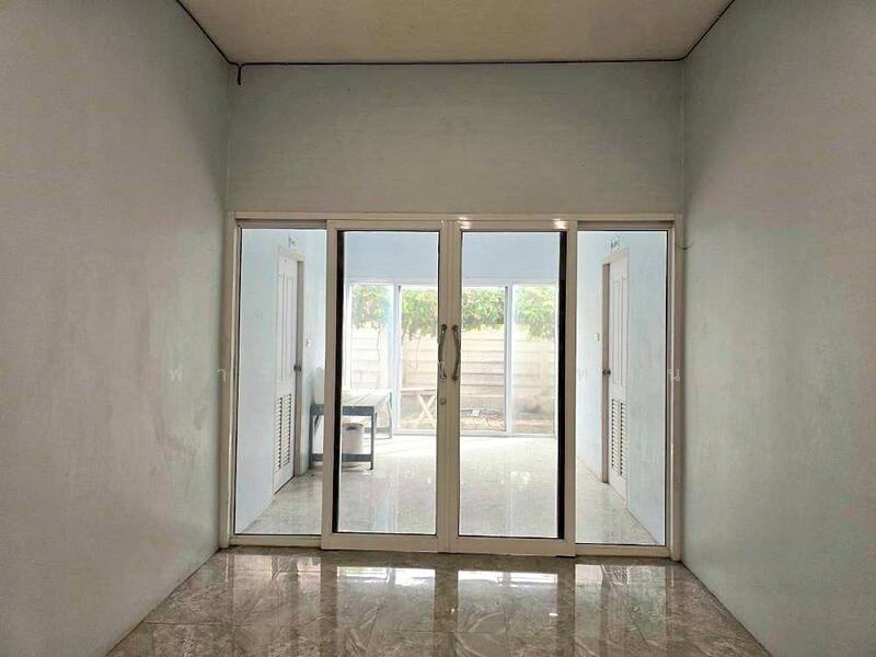 ขาย - ขายสำนักงานอยุธยา 2 ชั้น เนื้อที่ 8-0-20 ไร่ อำเภอวังน้อย ถนนพหลโยธิน, พระนครศรีอยุธยา