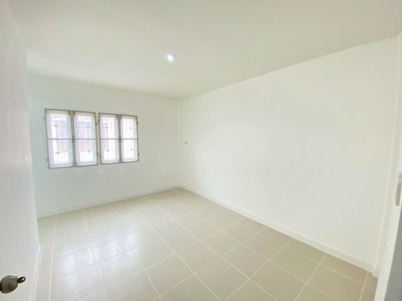 KC Cluster 6 Soi Phraya Suren 45, Bangkok, Sam Wa Tawan Tok, Khlong Sam Wa, Bangkok, 2 Bedrooms, 16 sqm, Townhouse For Sale, by นภดล ทวีธรรมนุสิน, 500043073 - DDproperty.com