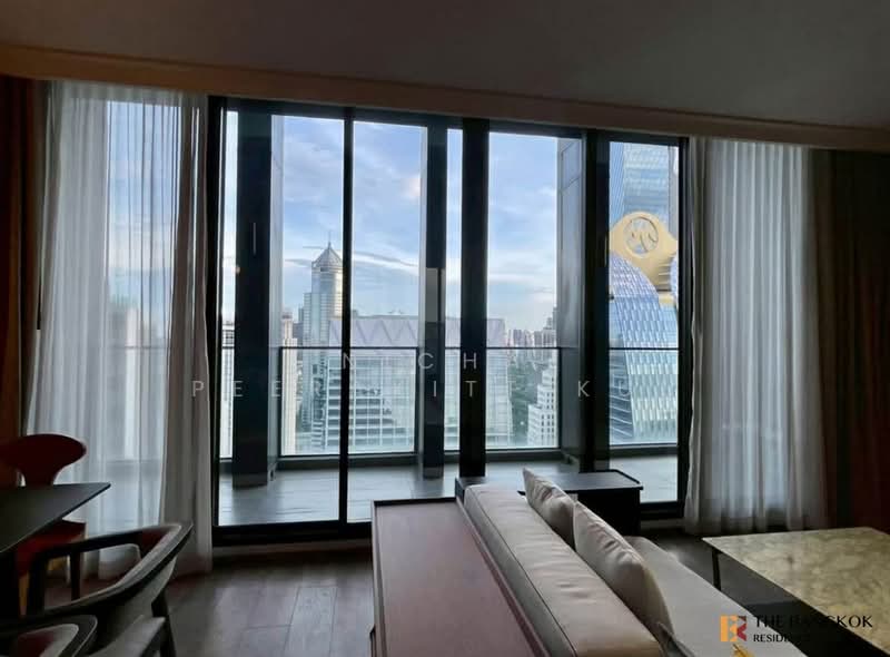Noble Ploenchit, Bangkok, 1035 Ploenchit  Road, Lumphini, Pathum Wan, Bangkok, 3 Bedrooms, 178 sqm, Condo For Rent, by Nicha Peerakittikul, 500043078 - DDproperty.com