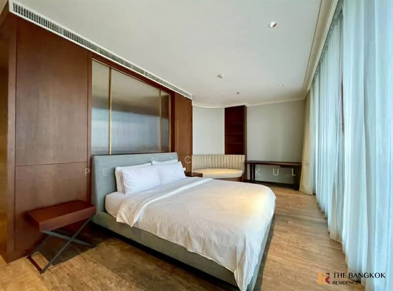 Noble Ploenchit, Bangkok, 1035 Ploenchit  Road, Lumphini, Pathum Wan, Bangkok, 3 Bedrooms, 178 sqm, Condo For Rent, by Nicha Peerakittikul, 500043078 - DDproperty.com