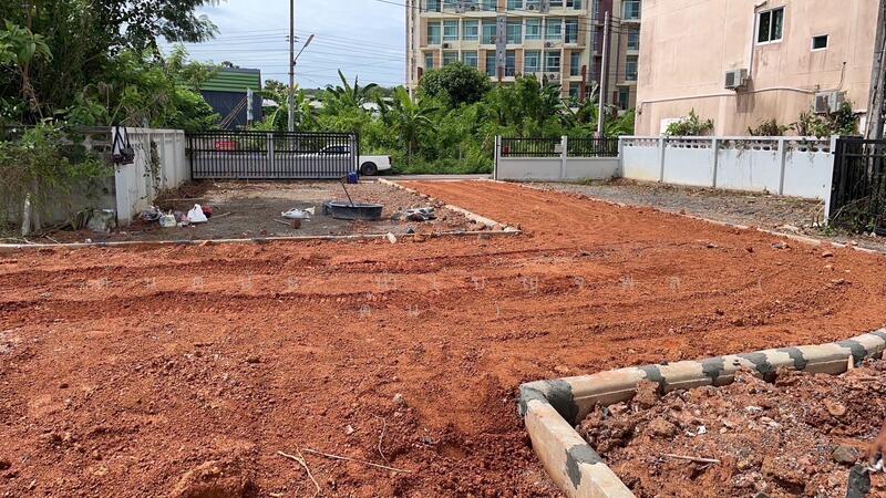 For Sale - ขายที่ดินถมแล้ว 2 แปลงติดกัน ซอยทวดดำอุทิศ ถนนทุ่งรี ต.คอหงส์ อ.หาดใหญ่ จ.สงขลา, Songkhla