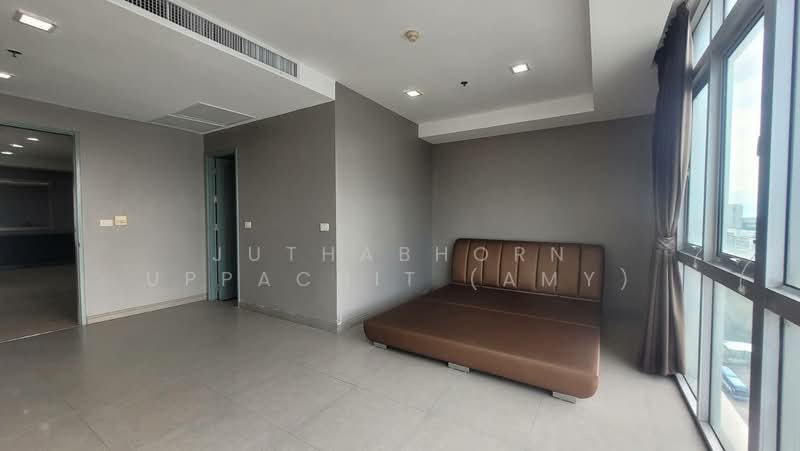 Nusasiri Grand, Bangkok, Soi Sukhumvit 42, Phra Kanong, Khlong Toei, Bangkok, 3 Bedrooms, 200 sqm, Condo For Rent, by Juthabhorn Uppachit (Amy), 500043287 - DDproperty.com