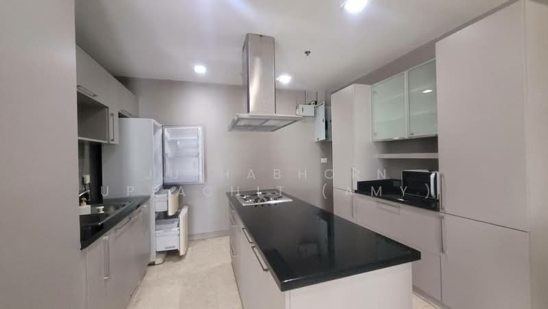 Nusasiri Grand, Bangkok, Soi Sukhumvit 42, Phra Kanong, Khlong Toei, Bangkok, 3 Bedrooms, 200 sqm, Condo For Rent, by Juthabhorn Uppachit (Amy), 500043287 - DDproperty.com