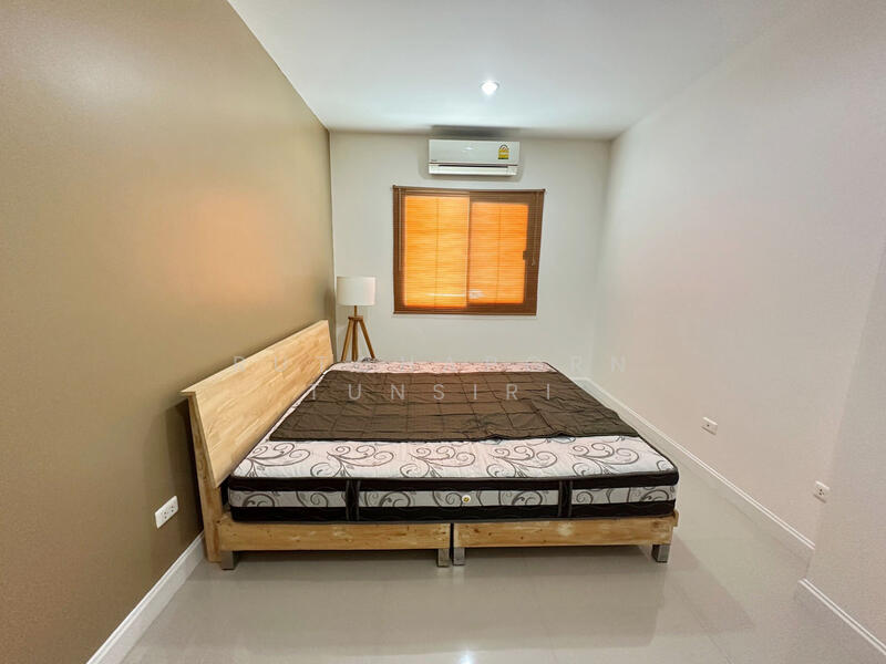 For Rent - ทาวน์เฮ้าส์ในโครงการ ให้เช่าเดือนละ 14,500 บาท ใกล้รร.สารสาสน์วิเทศล้านนา No.9H574, Chiang Mai