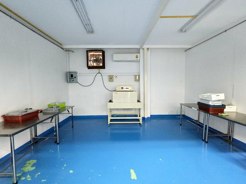 ขาย - โกดังพร้อมที่ดินลาดหลุมแก้ว ปทุมธานี, ปทุมธานี