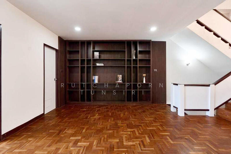 ให้เช่า - ทาวน์เฮ้าส์ให้เช่าเดือนละ 40,000 บาท ใกล้ศูนย์ราชการจังหวัดเชียงใหม่เพียง 5 นาที No.10H220, เชียงใหม่