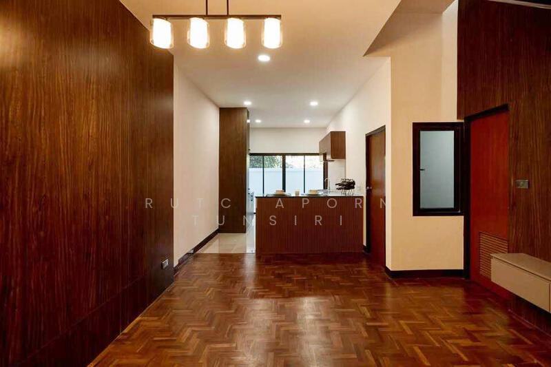 ให้เช่า - ทาวน์เฮ้าส์ให้เช่าเดือนละ 40,000 บาท ใกล้ศูนย์ราชการจังหวัดเชียงใหม่เพียง 5 นาที No.10H220, เชียงใหม่