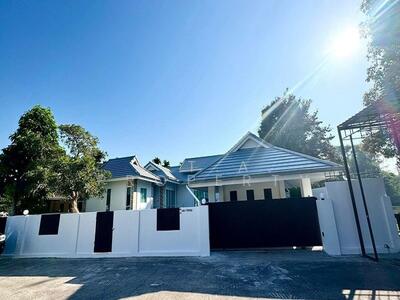 ขาย - Impress House Village, ชลบุรี