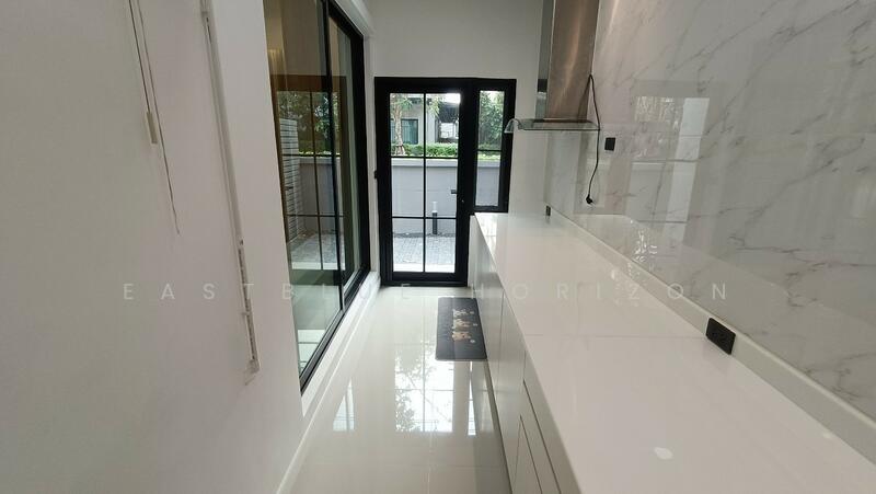 ขาย - Ninya Kallapaphruek : นินญา กัลปพฤกษ์, กรุงเทพ