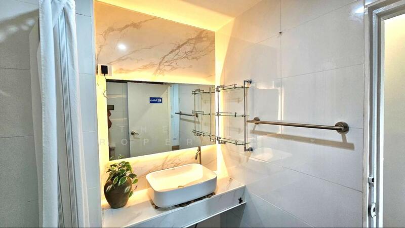 ขาย - Sinsetthee Resident Town 2 : สินเศรษฐีเรซิเดนซ์ ทาวน์ 2, กรุงเทพ