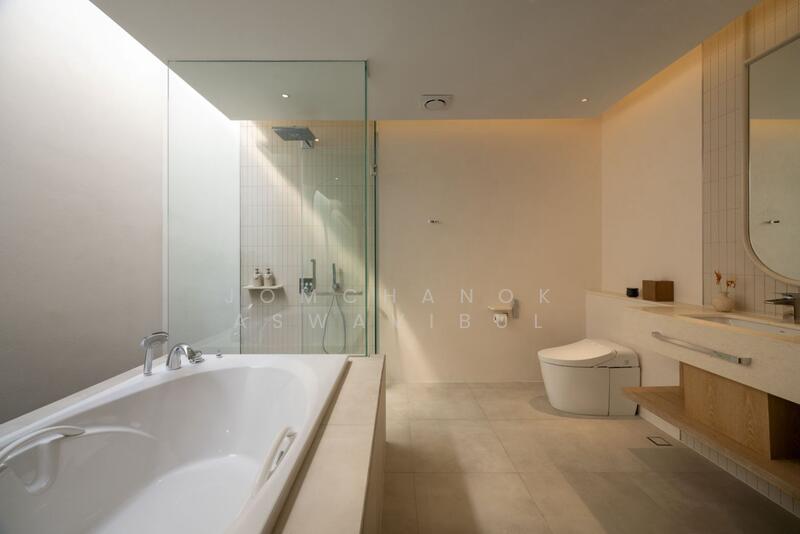 ขาย - Movenpick White Sand Beach Pattaya : โมเวนพิค ไวท์แซนด์บีช พัทยา, ชลบุรี