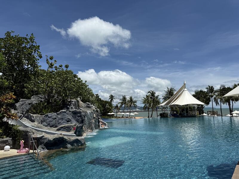 ขาย - Movenpick White Sand Beach Pattaya : โมเวนพิค ไวท์แซนด์บีช พัทยา, ชลบุรี