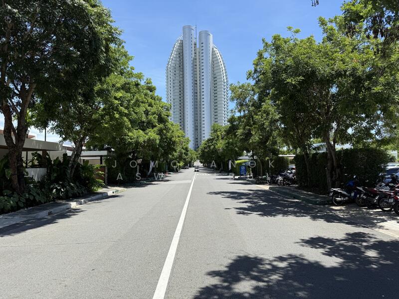 ขาย - Movenpick White Sand Beach Pattaya : โมเวนพิค ไวท์แซนด์บีช พัทยา, ชลบุรี